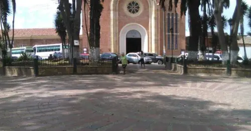 IGLESIA MARIA AUXILIADORA MOSQUERA BOGOTÁ IGLESIA MARIA AUXILIADORA MOSQUERA BOGOTÁ